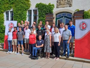 DfB-Ehrenamtspreis - Gruppenbild aller geehrten